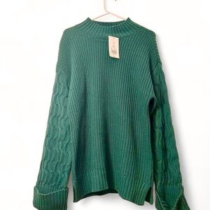 *NWT* Crown & Ivy green cable knit fashion sweater with bell sleeves